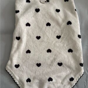 Cozy White Heart Print Pet Sweater/Vest